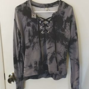 Lace-up purple/black long sleeve